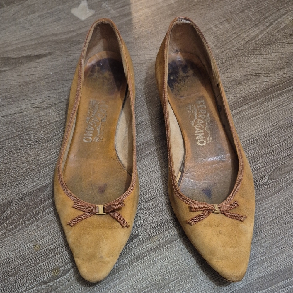 Salvatore Ferragamo Women's Brown Leather Flats